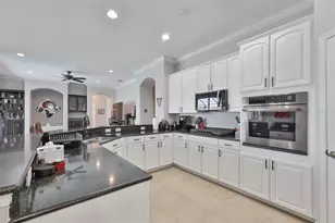 307 Noble Faire Dr, Sun City Center, FL 33573 - Photo 23