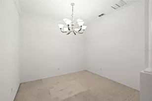 9838 Bridgeton Dr, Tampa, FL 33626 - Photo 11