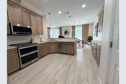 17532 Queensland Street, Land O Lakes, FL 34638 - Photo 7