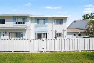 6490 Cape Hatteras Way NE, Saint Petersburg, FL 33702 - Photo 25