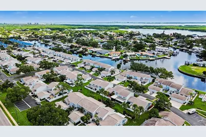 6490 Cape Hatteras Way NE #4, Saint Petersburg, FL 33702 - Photo 31