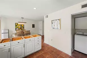 6490 Cape Hatteras Way NE, Saint Petersburg, FL 33702 - Photo 13