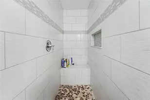 6490 Cape Hatteras Way NE, Saint Petersburg, FL 33702 - Photo 23