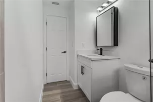 8201 Riverside Dr NE, Saint Petersburg, FL 33702 - Photo 13