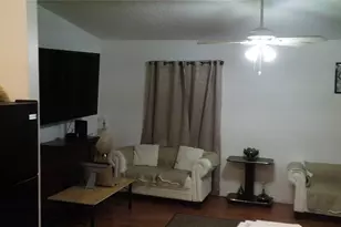 3227 Queensboro Ave S, Saint Petersburg, FL 33712 - Photo 5