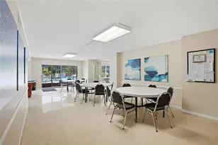 8950 Park Blvd, Seminole, FL 33777 - Photo 31