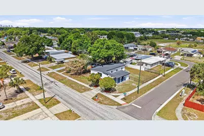 7516 Robindale Road, Tampa, FL 33619 - Photo 35