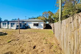 1607 Bell Shoals Rd, Brandon, FL 33511 - Photo 11