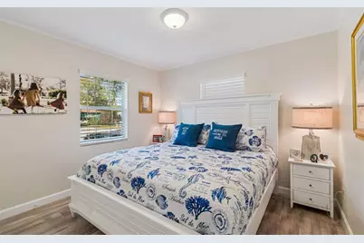 4724 W Wallcraft Avenue, Tampa, FL 33611 - Photo 13