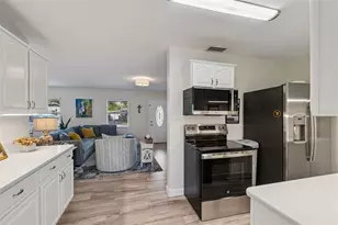 4724 W Wallcraft Ave, Tampa, FL 33611 - Photo 11