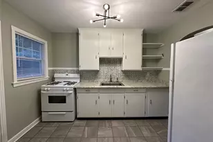 780 27th Ave N, Saint Petersburg, FL 33704 - Photo 19