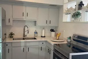 4051 58th St N, Kenneth City, FL 33709 - Photo 13