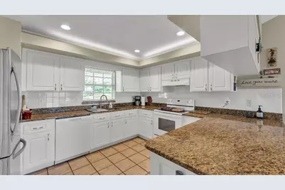 2910 Appling Woods Place, Plant City, FL 33565 - Photo 23