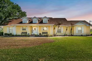 2910 Appling Woods Pl, Plant City, FL 33565 - Photo 1