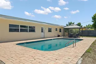 2798 67th St N, Saint Petersburg, FL 33710 - Photo 25