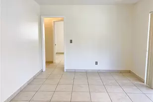 7306 Kingsbury Cir, Tampa, FL 33610 - Photo 9