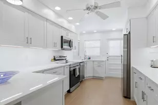 616 Lyons Ln, Longboat Key, FL 34228 - Photo 11