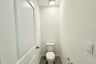 35629 Kinsey Pt, Zephyrhills, FL 33541 - Photo 49