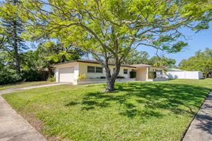 1631 Chateau Dr, Clearwater, FL 33756 - Photo 3