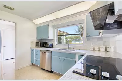 1631 Chateau Drive, Clearwater, FL 33756 - Photo 15