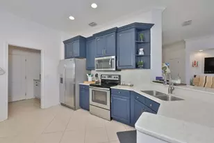 1045 Emerald Dunes Dr, Sun City Center, FL 33573 - Photo 25