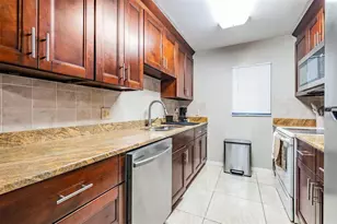 3718 W McKay Ave, Tampa, FL 33609 - Photo 13