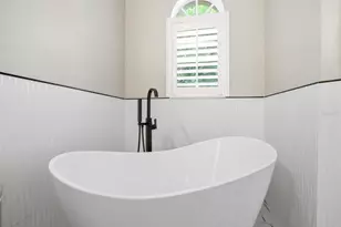 18931 Chaville Rd, Lutz, FL 33558 - Photo 37