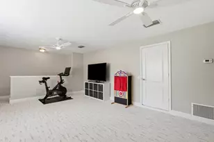 18931 Chaville Rd, Lutz, FL 33558 - Photo 53