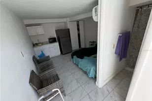 126 Miami Gardens Rd, West Park, FL 33023 - Photo 17