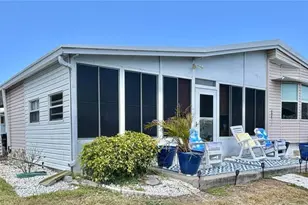 102 Americana Ct NE, Saint Petersburg, FL 33702 - Photo 5