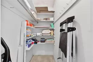 10100 Commodore Dr, Seminole, FL 33776 - Photo 19