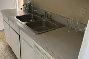 2980 Haines Bayshore Rd, Clearwater, FL 33760 - Photo 7