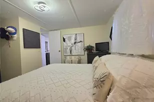 37135 Sandra Ave, Zephyrhills, FL 33542 - Photo 23