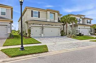 32490 Tree of Life Ave, Wesley Chapel, FL 33543 - Photo 3