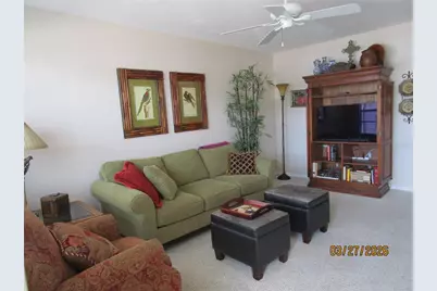 6055 21st Street N #12, Saint Petersburg, FL 33714 - Photo 5