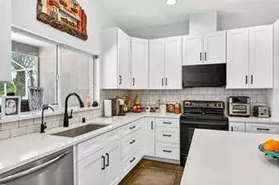 4308 Harborwatch Ln, Lutz, FL 33558 - Photo 17