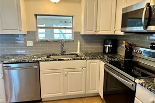 3240 Briar Cliff Dr, Holiday, FL 34691 - Photo 7