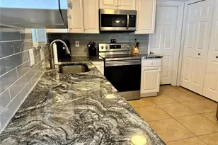 3240 Briar Cliff Dr, Holiday, FL 34691 - Photo 5