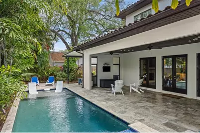 3211 W Bay Villa Avenue, Tampa, FL 33611 - Photo 5