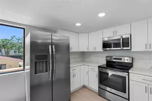 430 Sandy Hook Rd, Treasure Island, FL 33706 - Photo 15