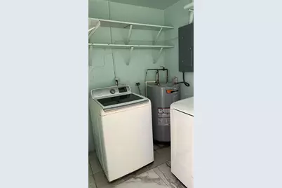 3446 Dahlia Place #B, Largo, FL 33771 - Photo 13