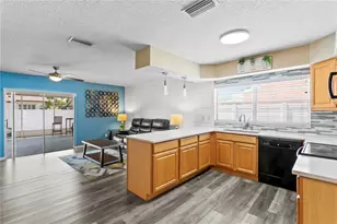 6404 Heathermoor Ct, Tampa, FL 33634 - Photo 15