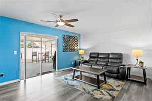 6404 Heathermoor Ct, Tampa, FL 33634 - Photo 17