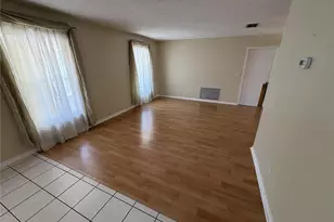 1008 Lady Guinevere Dr, Valrico, FL 33594 - Photo 25