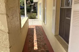 1008 Lady Guinevere Dr, Valrico, FL 33594 - Photo 27