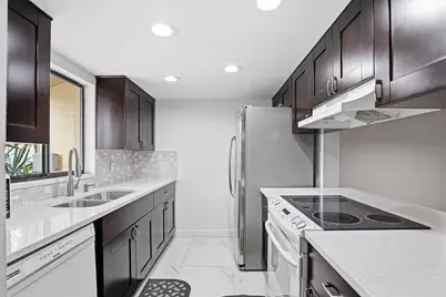 3919 Pine Limb Court, Tampa, FL 33614 - Photo 7