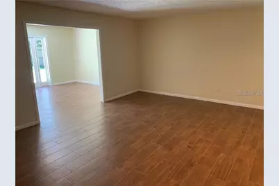 4913 Rockledge Circle, Tampa, FL 33624 - Photo 7