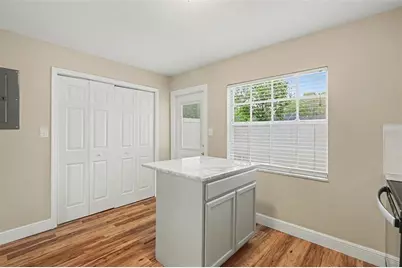 37306 Embassy Park Lane, Dade City, FL 33525 - Photo 9