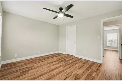 37306 Embassy Park Lane, Dade City, FL 33525 - Photo 13