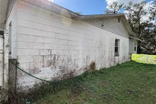 414 S Wiggins Rd, Plant City, FL 33566 - Photo 9